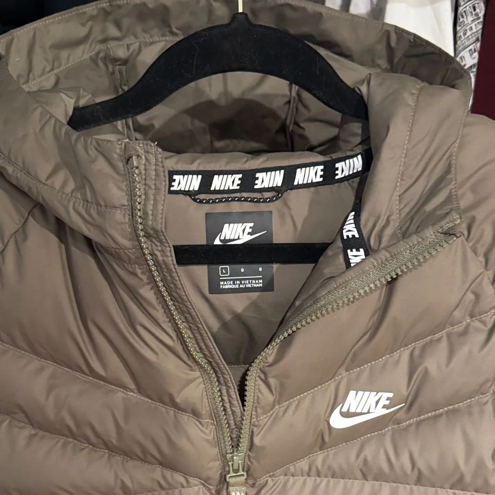 Nike Olive Hooded Puffer Jacket - Picture 2 of 2